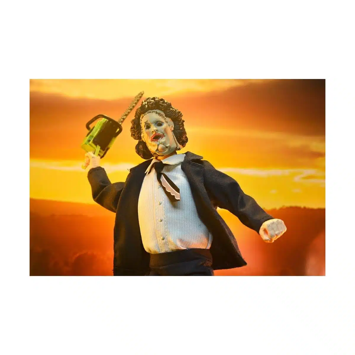 neca-texas-chainsaw-massacre-clothed-leatherface-pretty-woman-mask-50th-anniversary-20cm